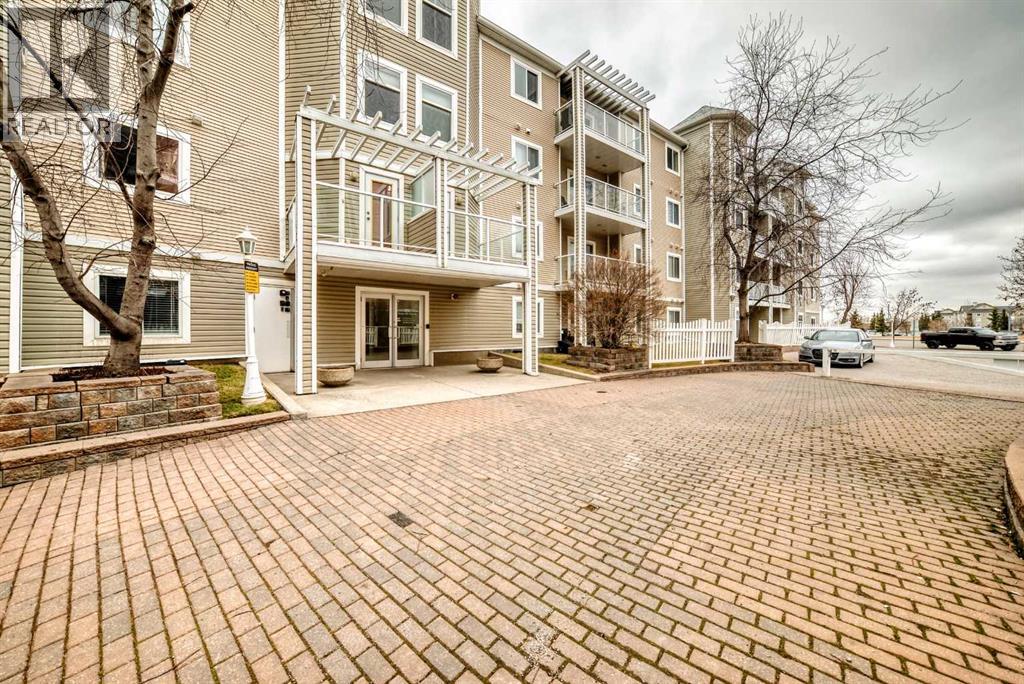 Single Family House for Sale in   Shawville Way SE Shawnessy Calgary 