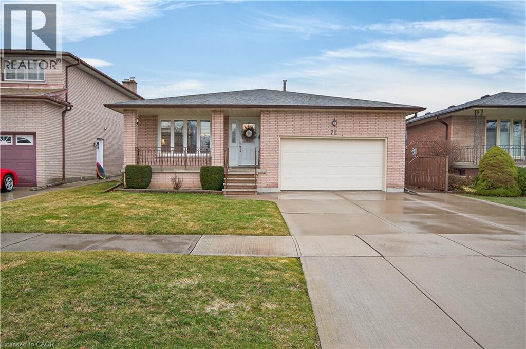 71 ELLINGTON Avenue