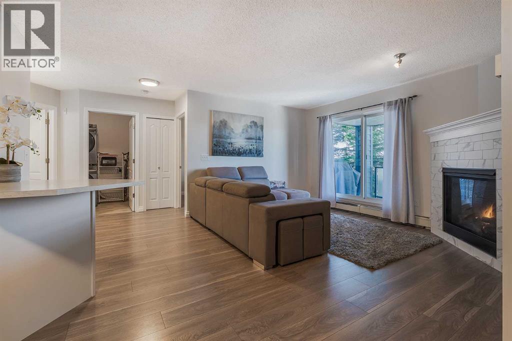 Single Family House for Sale in   Sierra Morena Mews SW Signal Hill Calgary 