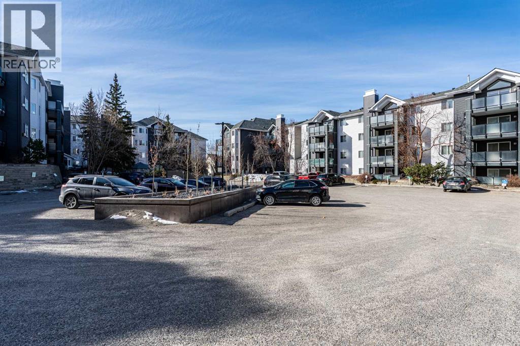 Single Family House for Sale in   Sierra Morena Mews SW Signal Hill Calgary 