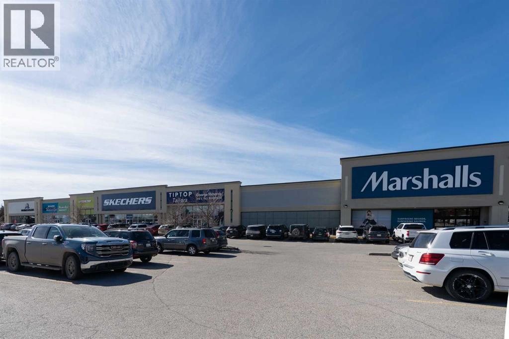 Single Family House for Sale in   Sierra Morena Mews SW Signal Hill Calgary 