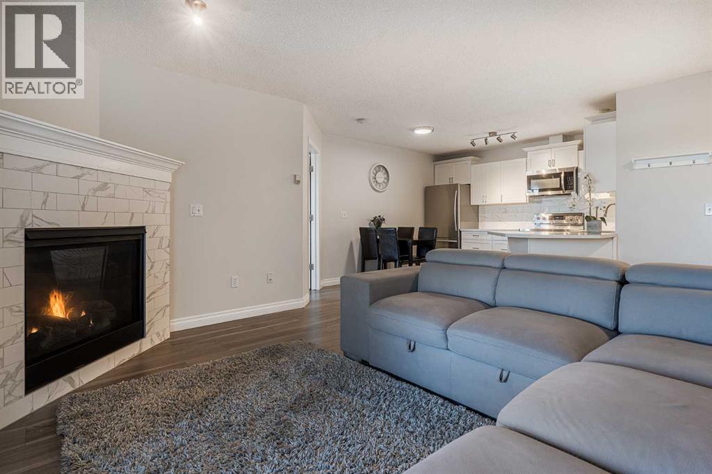 Single Family House for Sale in   Sierra Morena Mews SW Signal Hill Calgary 