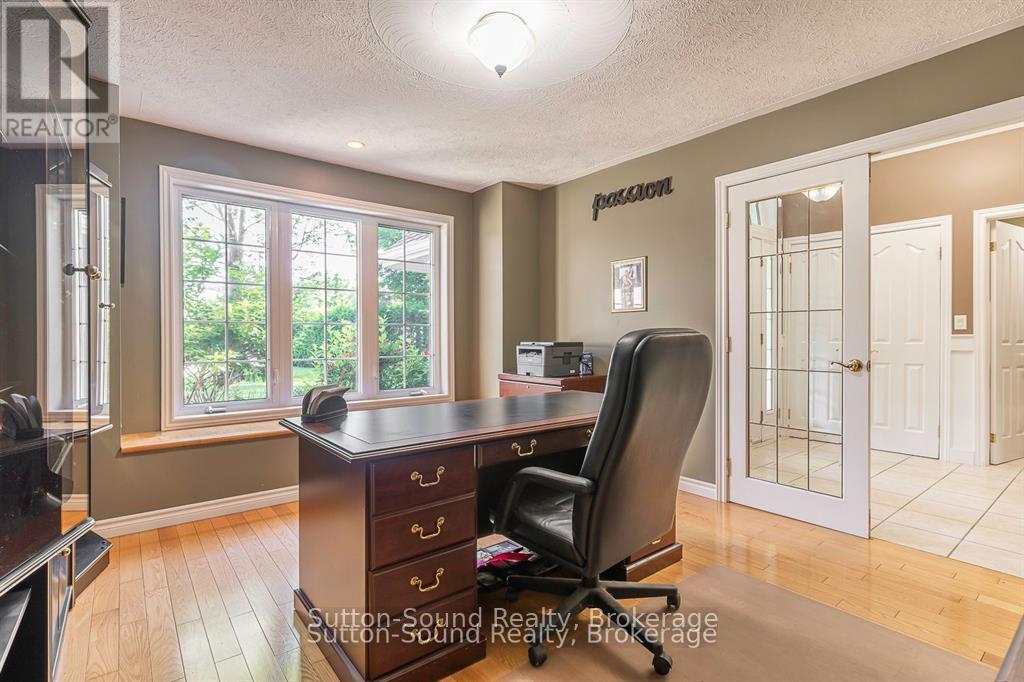 124 GOLDEN POND DRIVE - 15