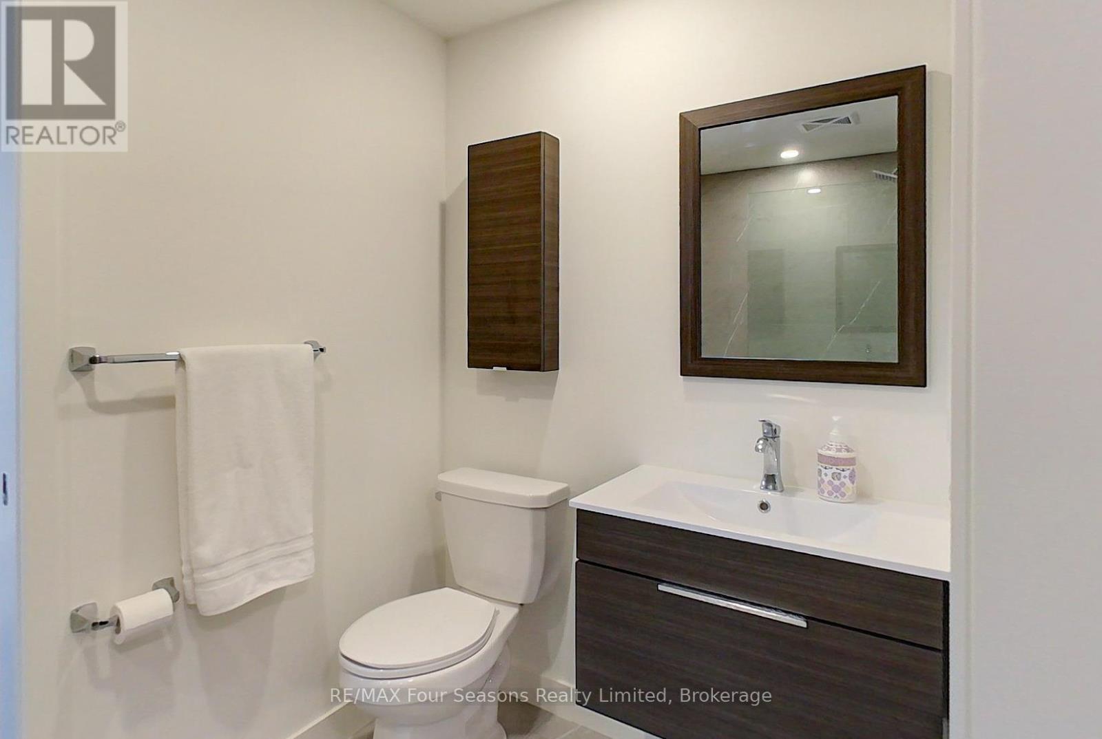 #107 12 BEAUSOLEIL LANE - 19