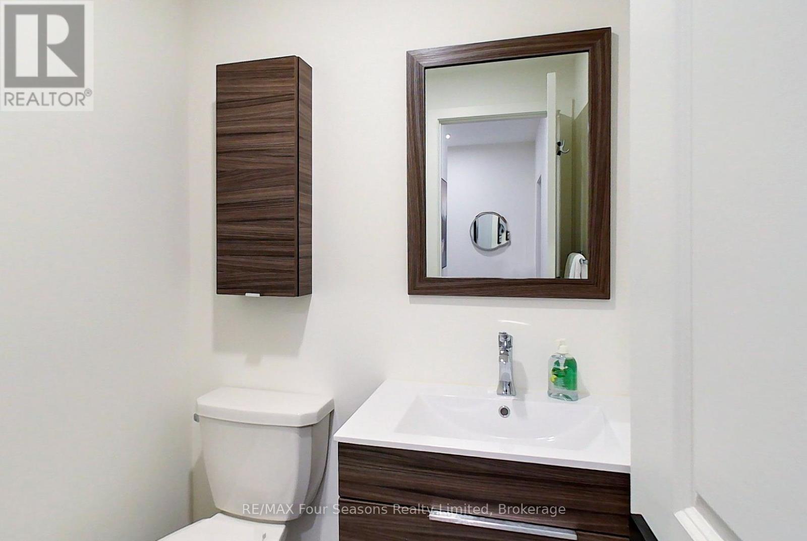 #107 12 BEAUSOLEIL LANE - 25