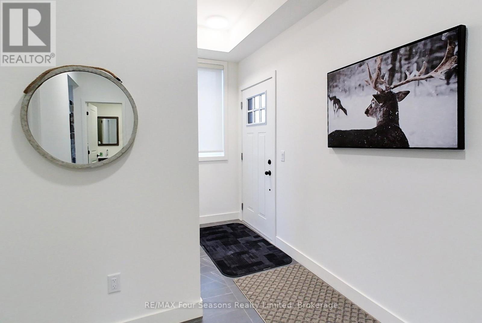 #107 12 BEAUSOLEIL LANE - 5