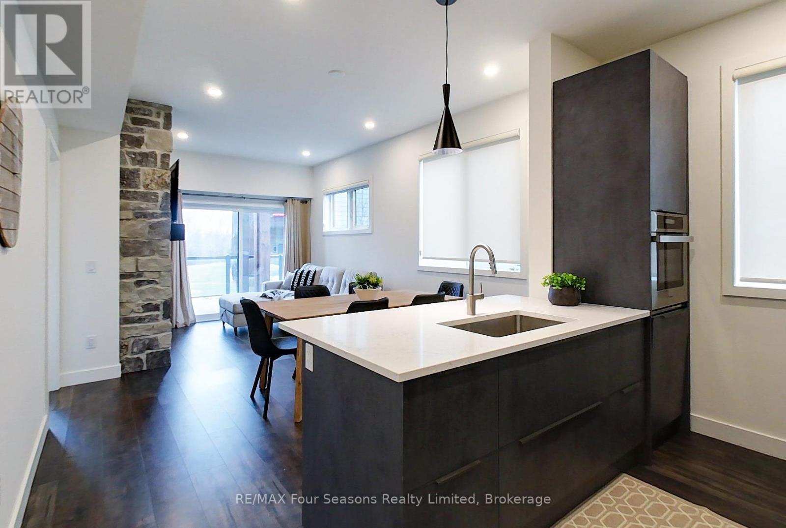 #107 12 BEAUSOLEIL LANE - 8