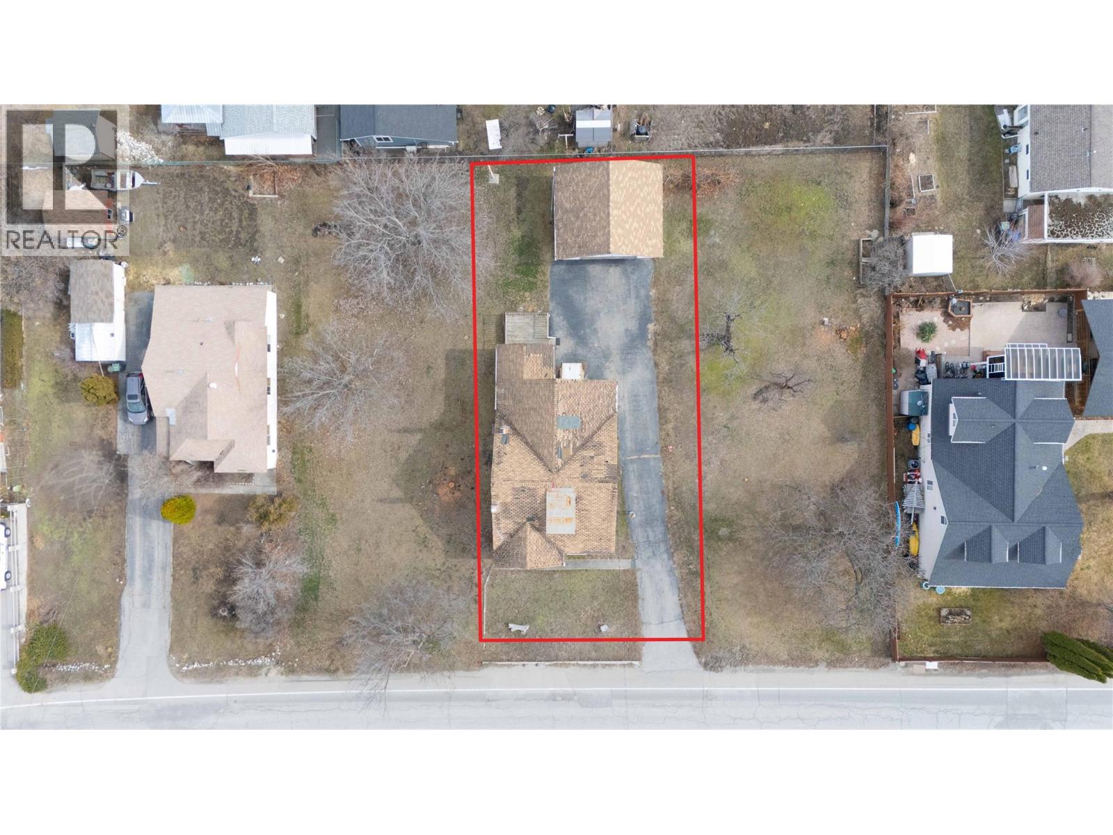 14207 Victoria Road N, Summerland