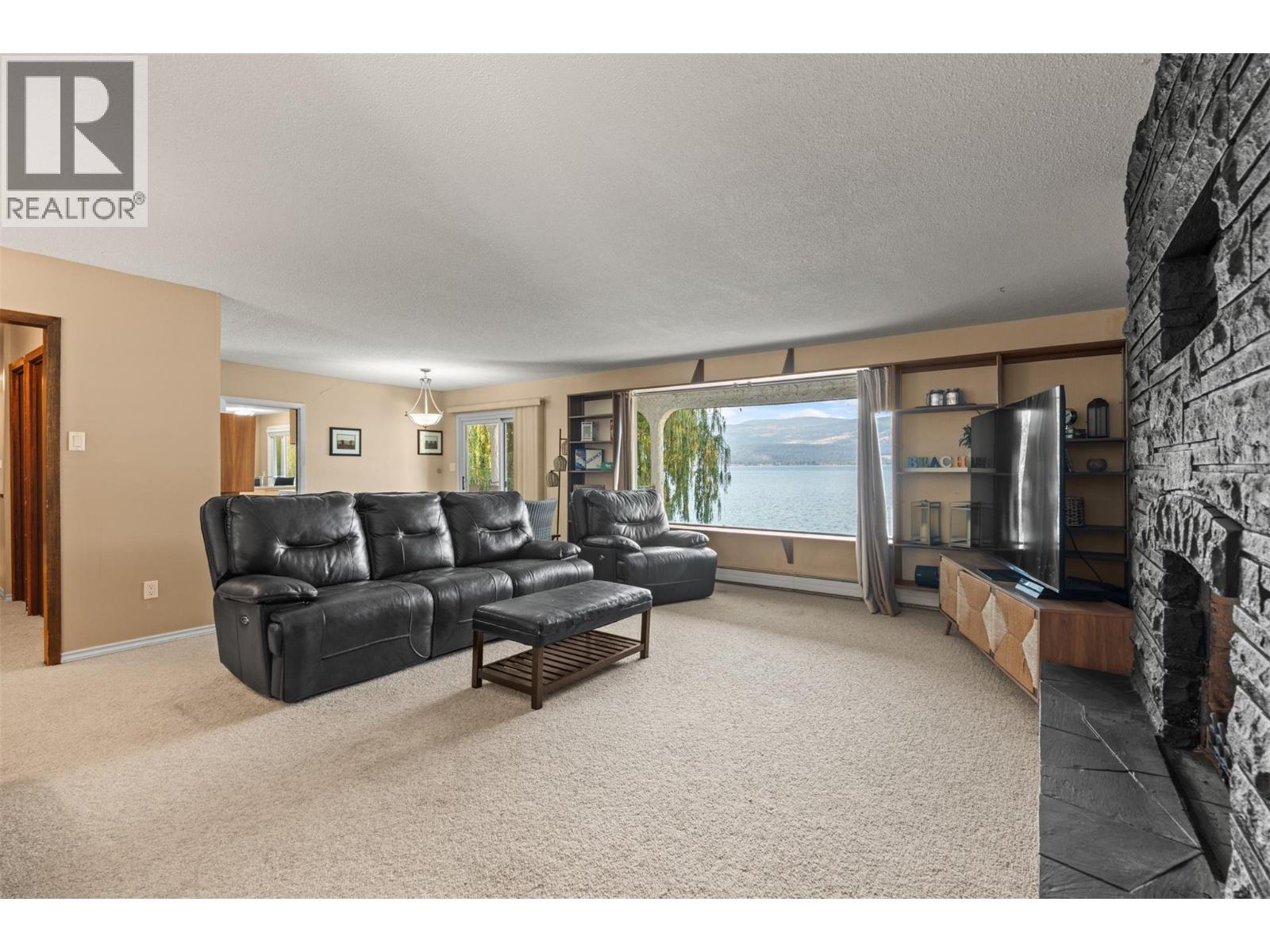 8997 Peters Road, Vernon