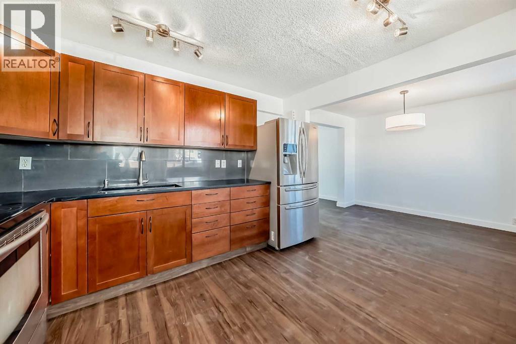 Single Family House for Sale in  Erin Mount Crescent SE Erin Woods Calgary 