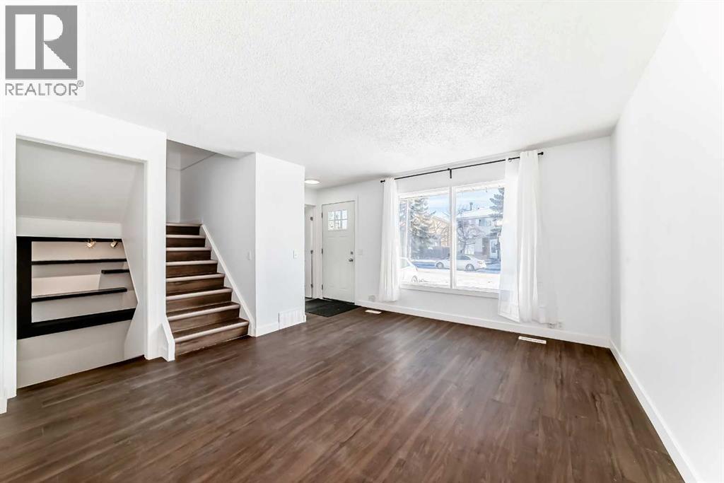 Single Family House for Sale in  Erin Mount Crescent SE Erin Woods Calgary 