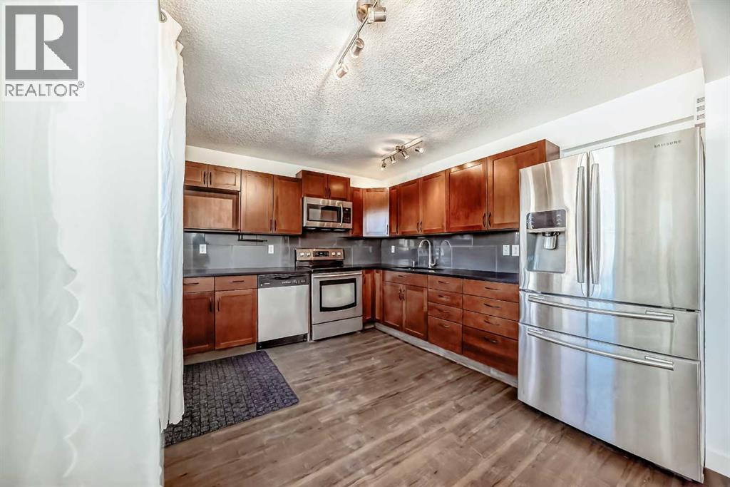 Single Family House for Sale in  Erin Mount Crescent SE Erin Woods Calgary 