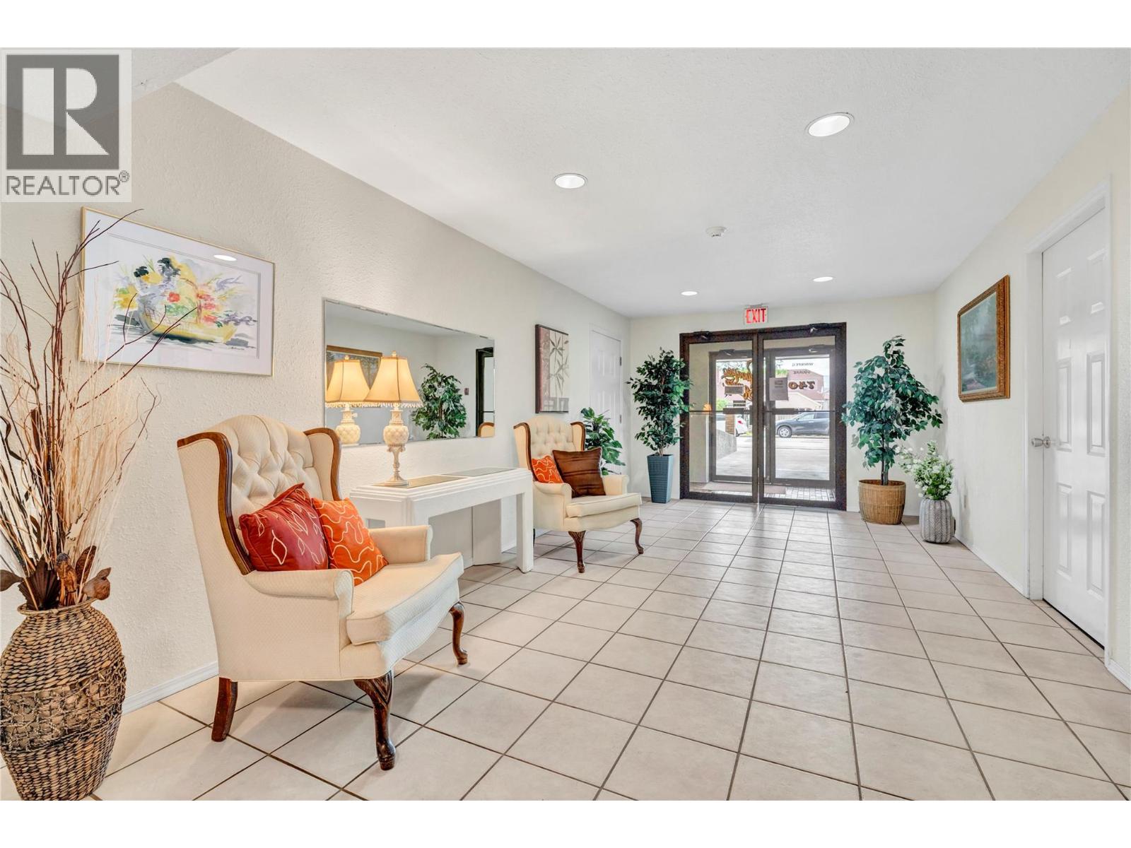 401 740 Winnipeg Street, Penticton