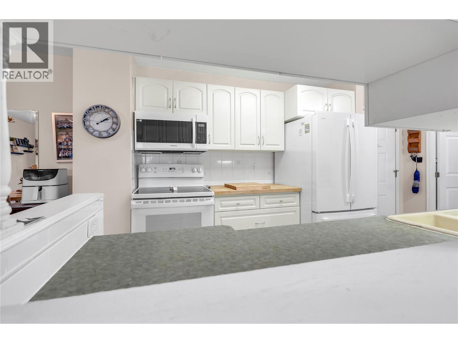 401 740 Winnipeg Street, Penticton