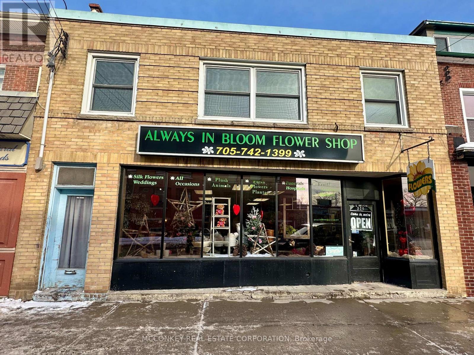 UPPER - 324 CHARLOTTE STREET