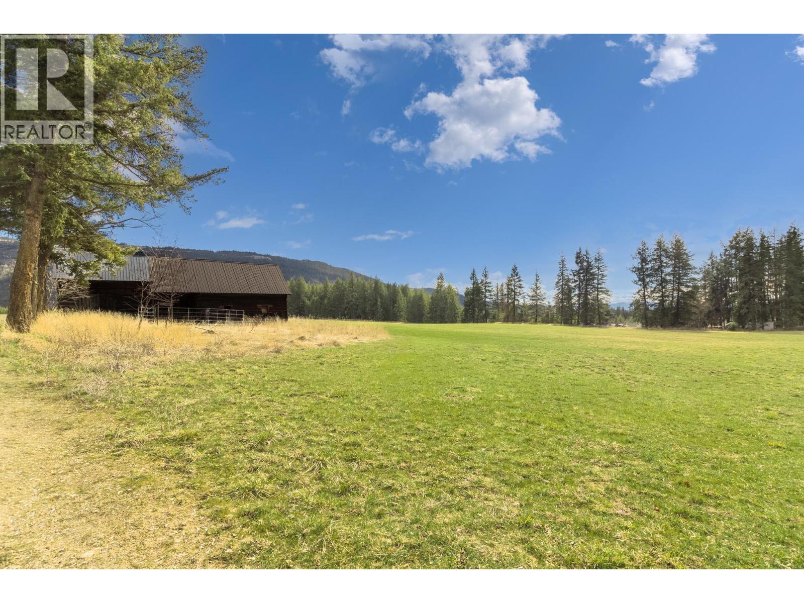 4820 30 Street NE, Salmon Arm