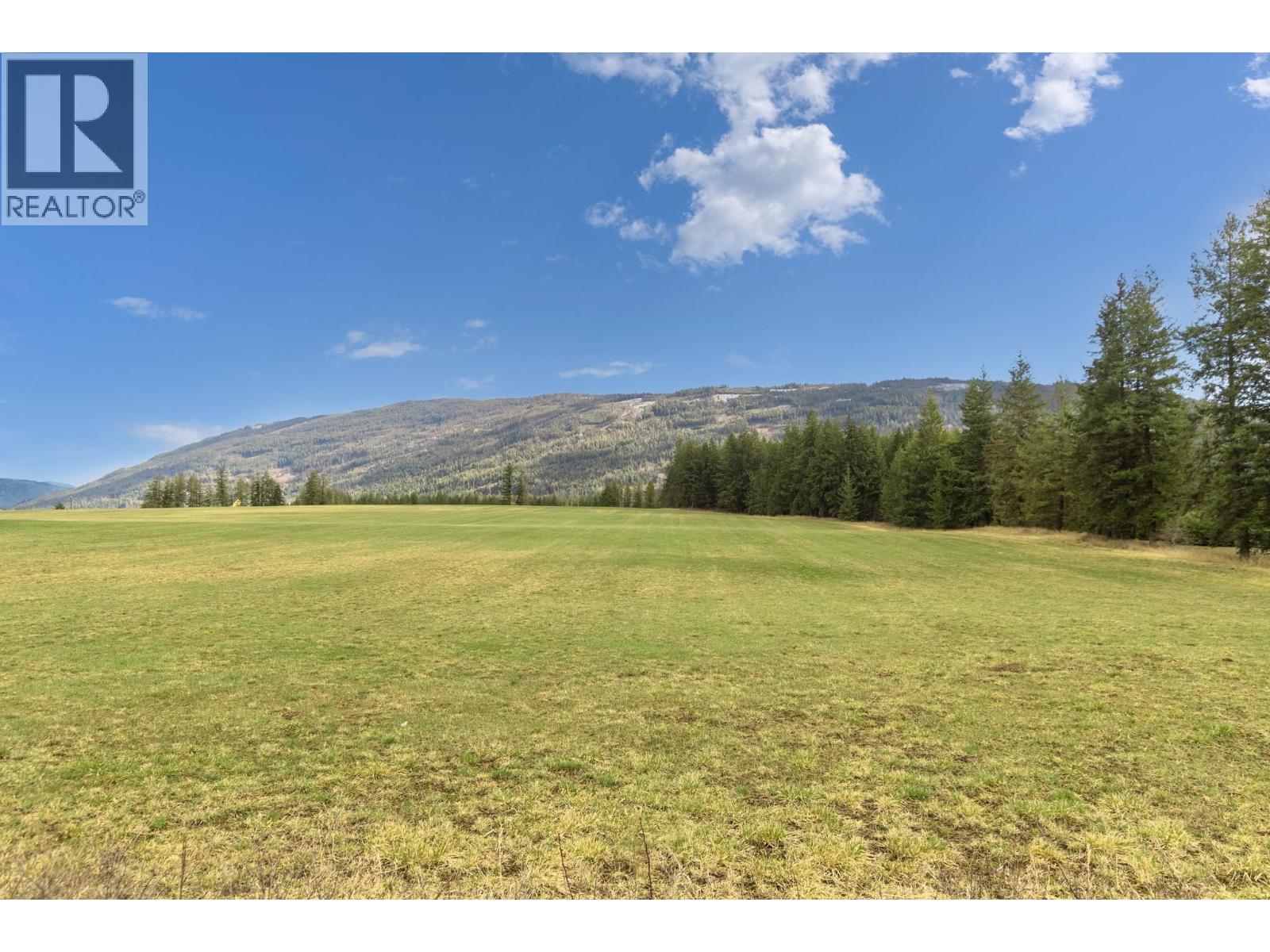 4820 30 Street NE, Salmon Arm