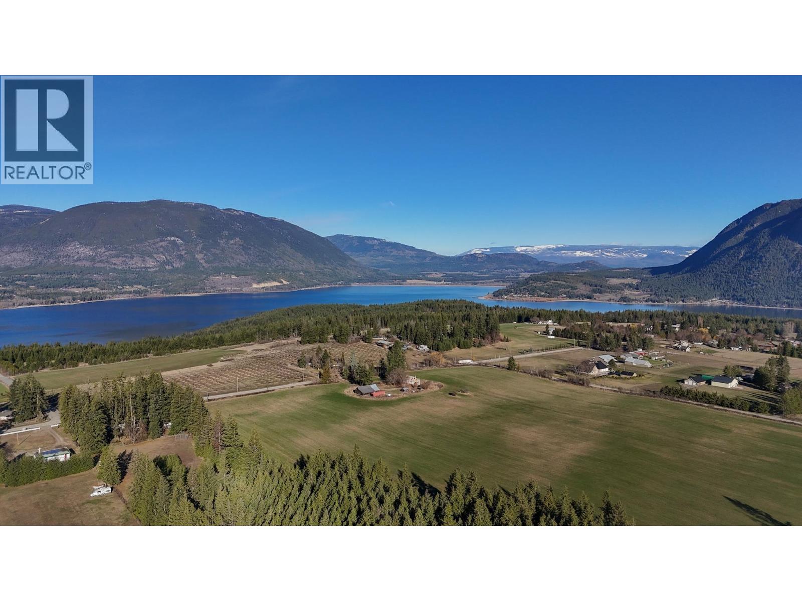 4820 30 Street NE, Salmon Arm