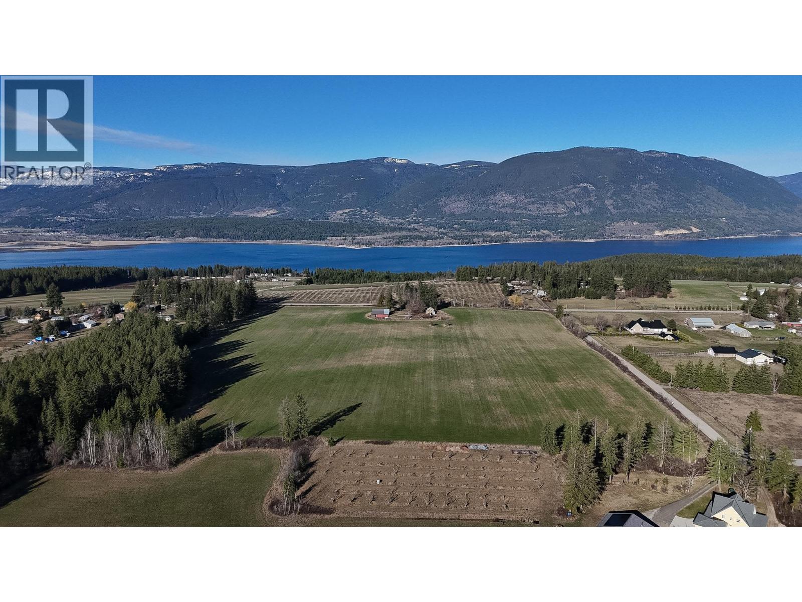 4820 30 Street NE, Salmon Arm