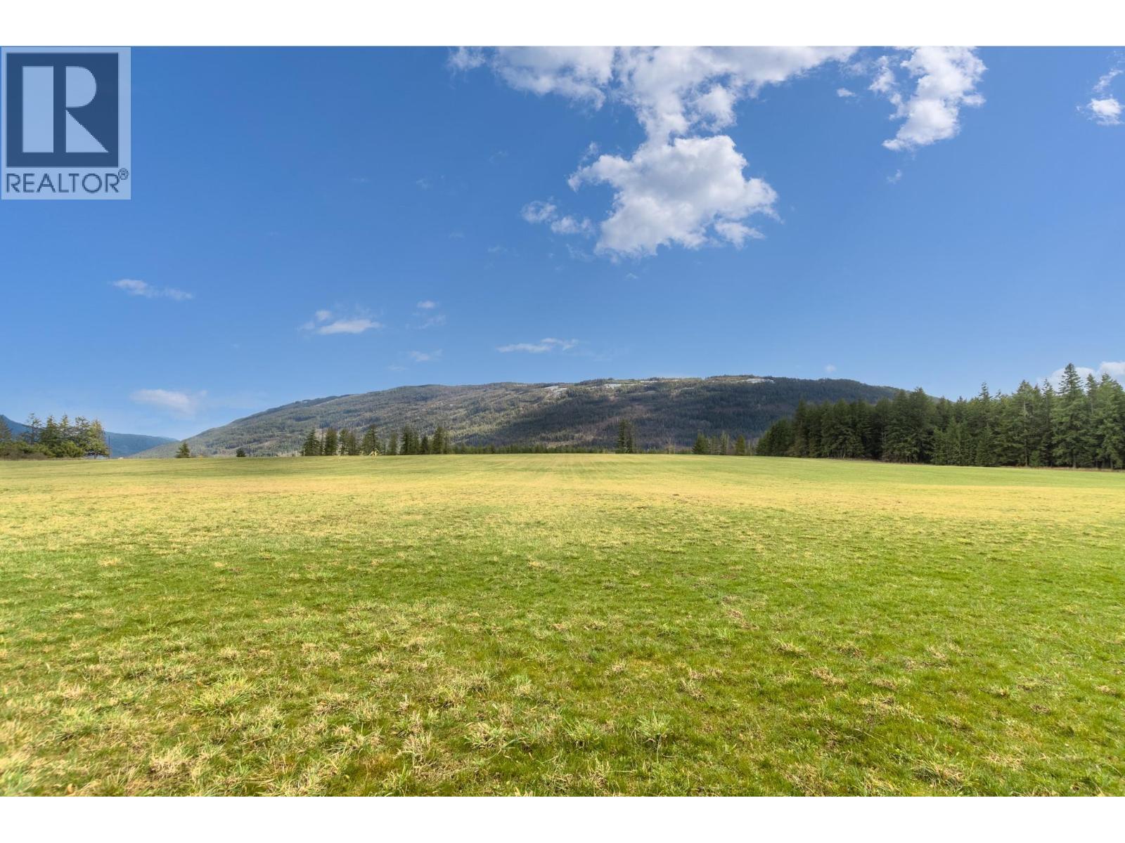 4820 30 Street NE, Salmon Arm