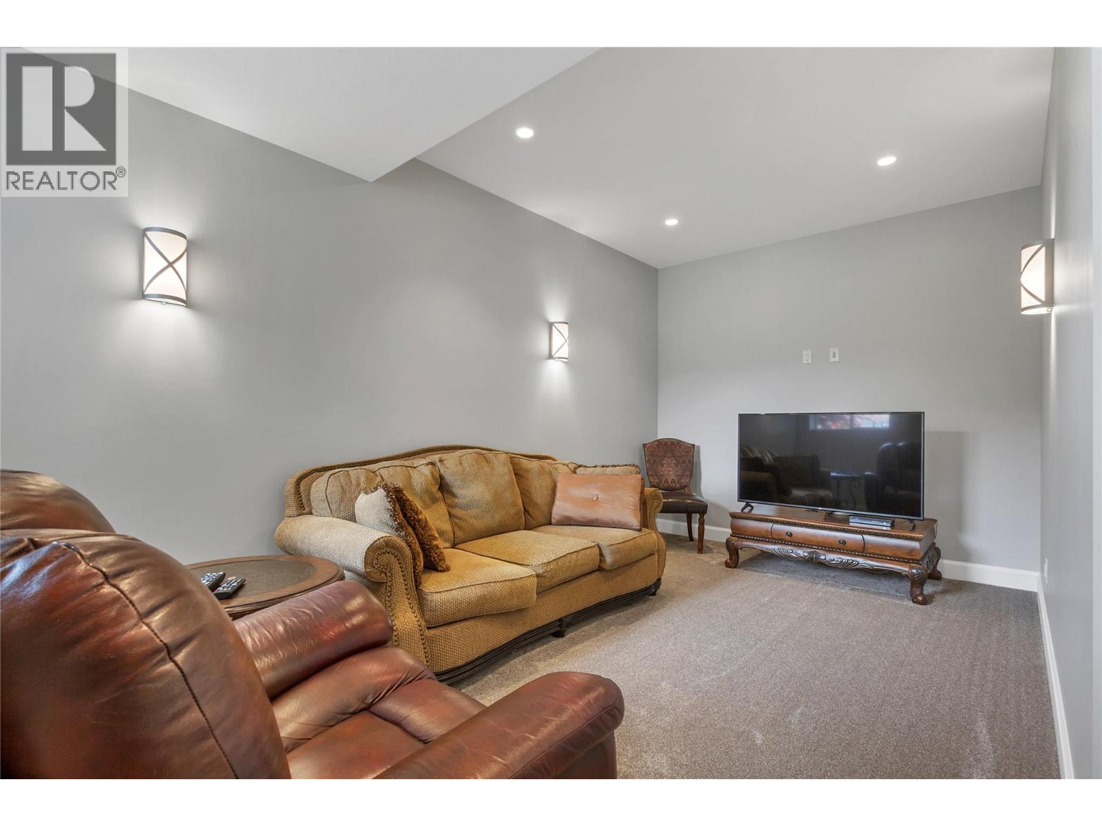 7091 Jasper Drive, Vernon