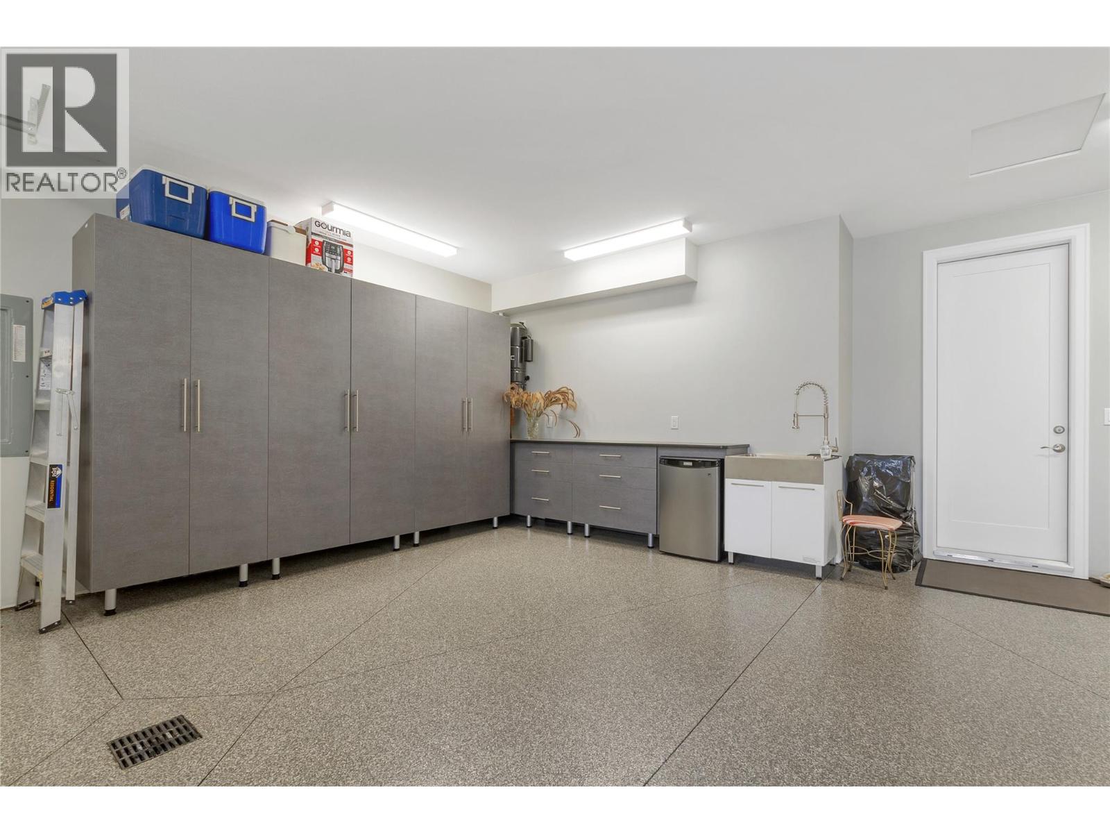 7091 Jasper Drive, Vernon