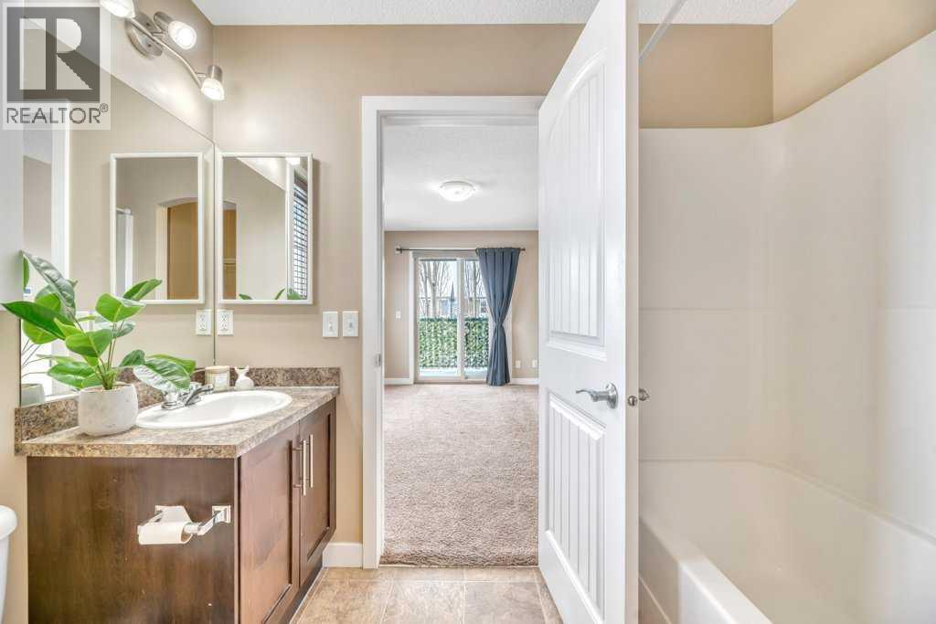 Single Family House for Sale in   Eversyde Boulevard SW Evergreen Calgary 