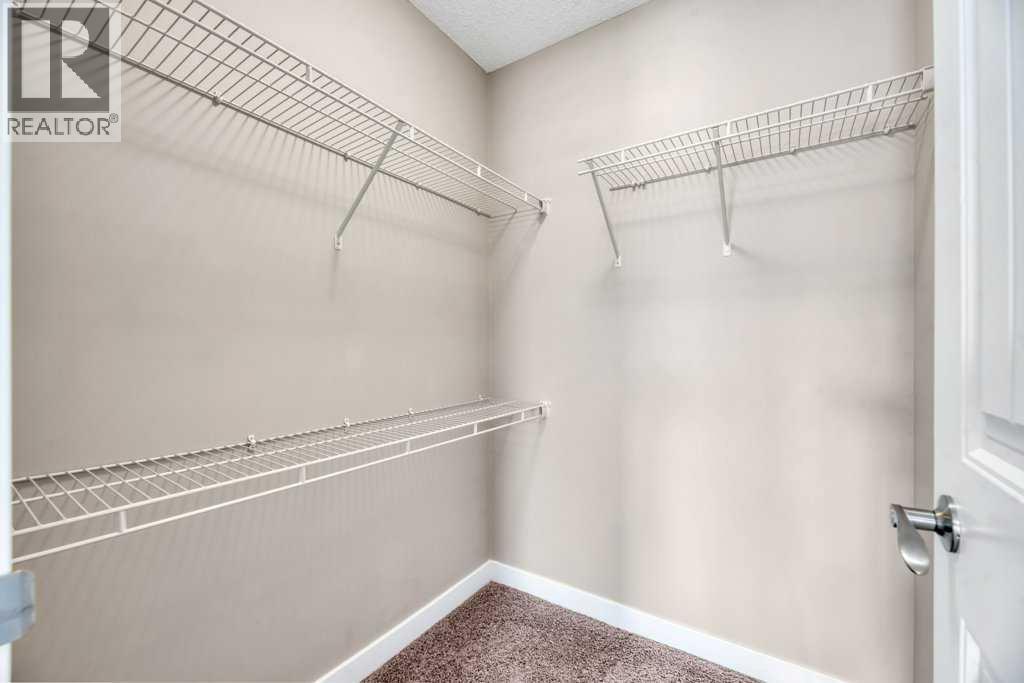 Single Family House for Sale in   Eversyde Boulevard SW Evergreen Calgary 