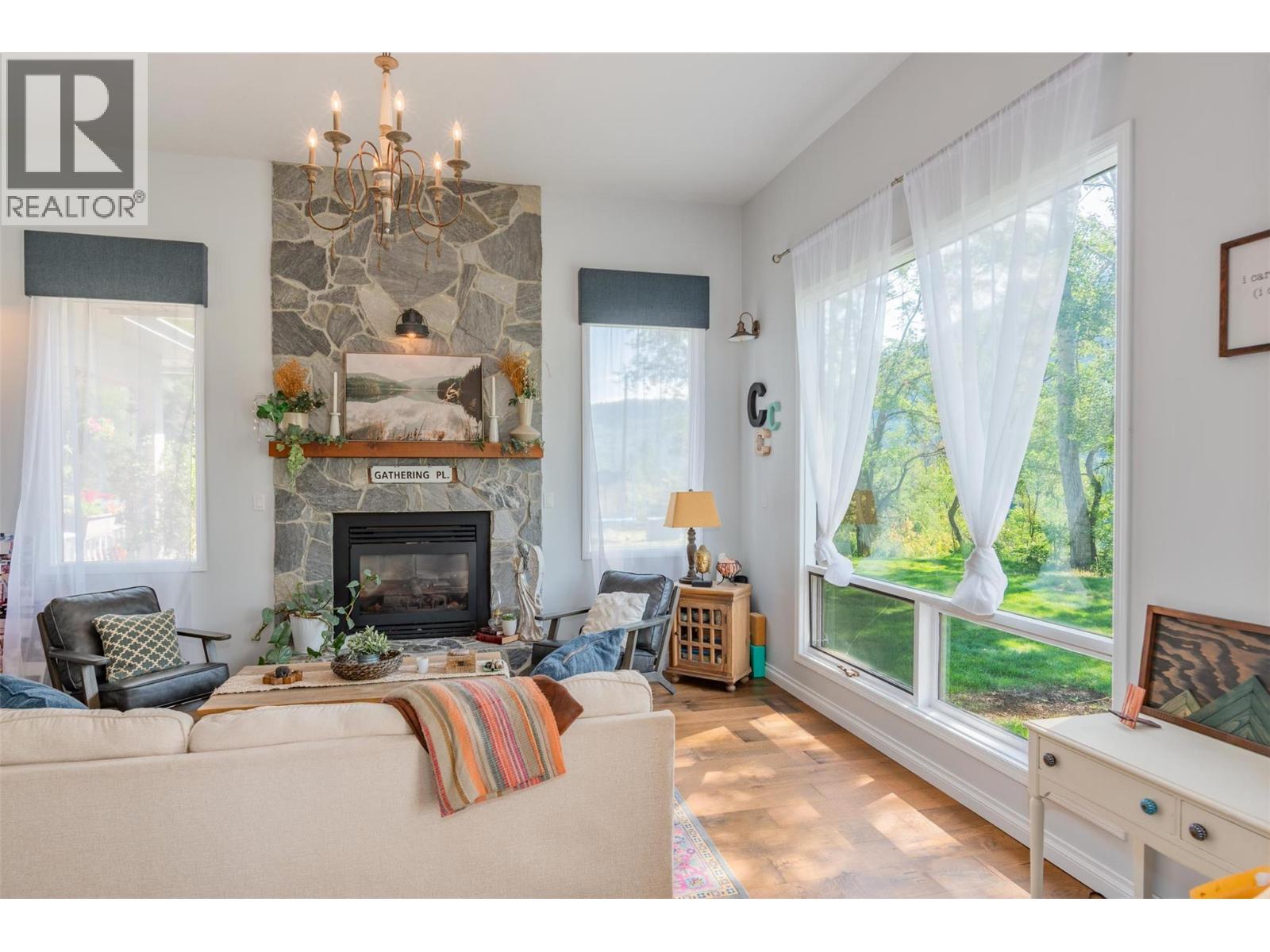 507 15TH AVENUE - 11