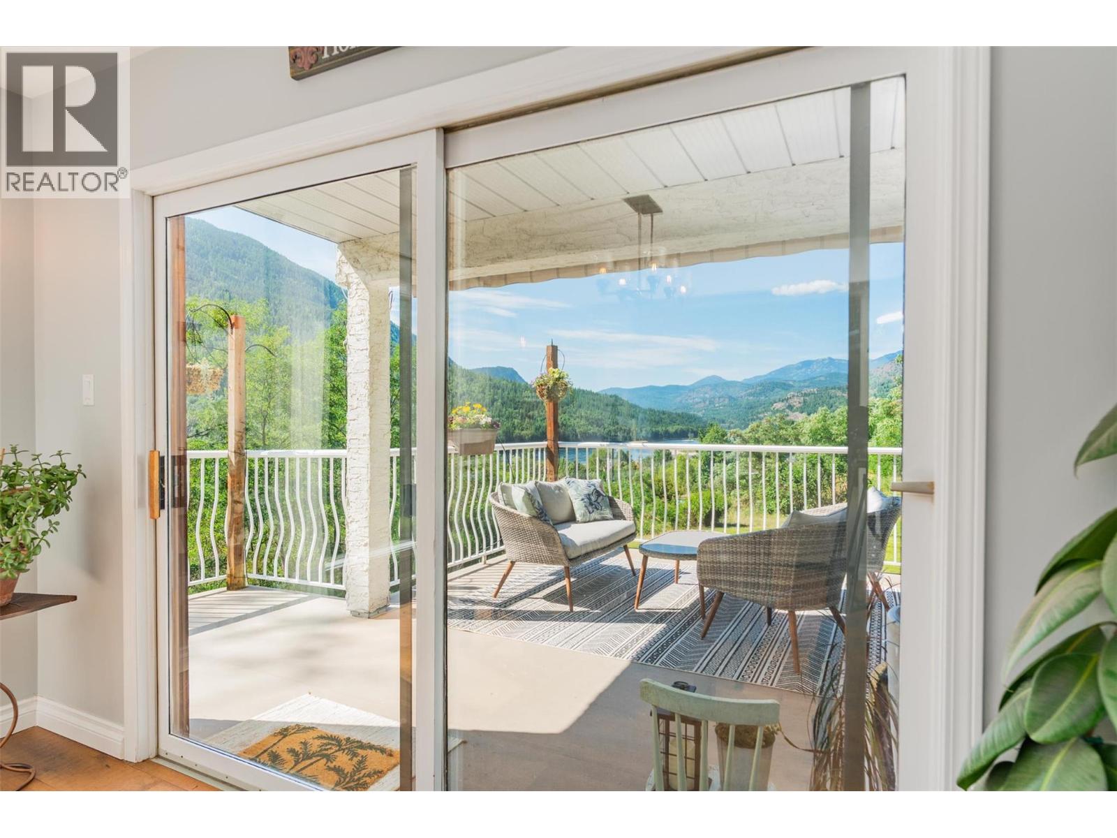 507 15TH AVENUE - 15