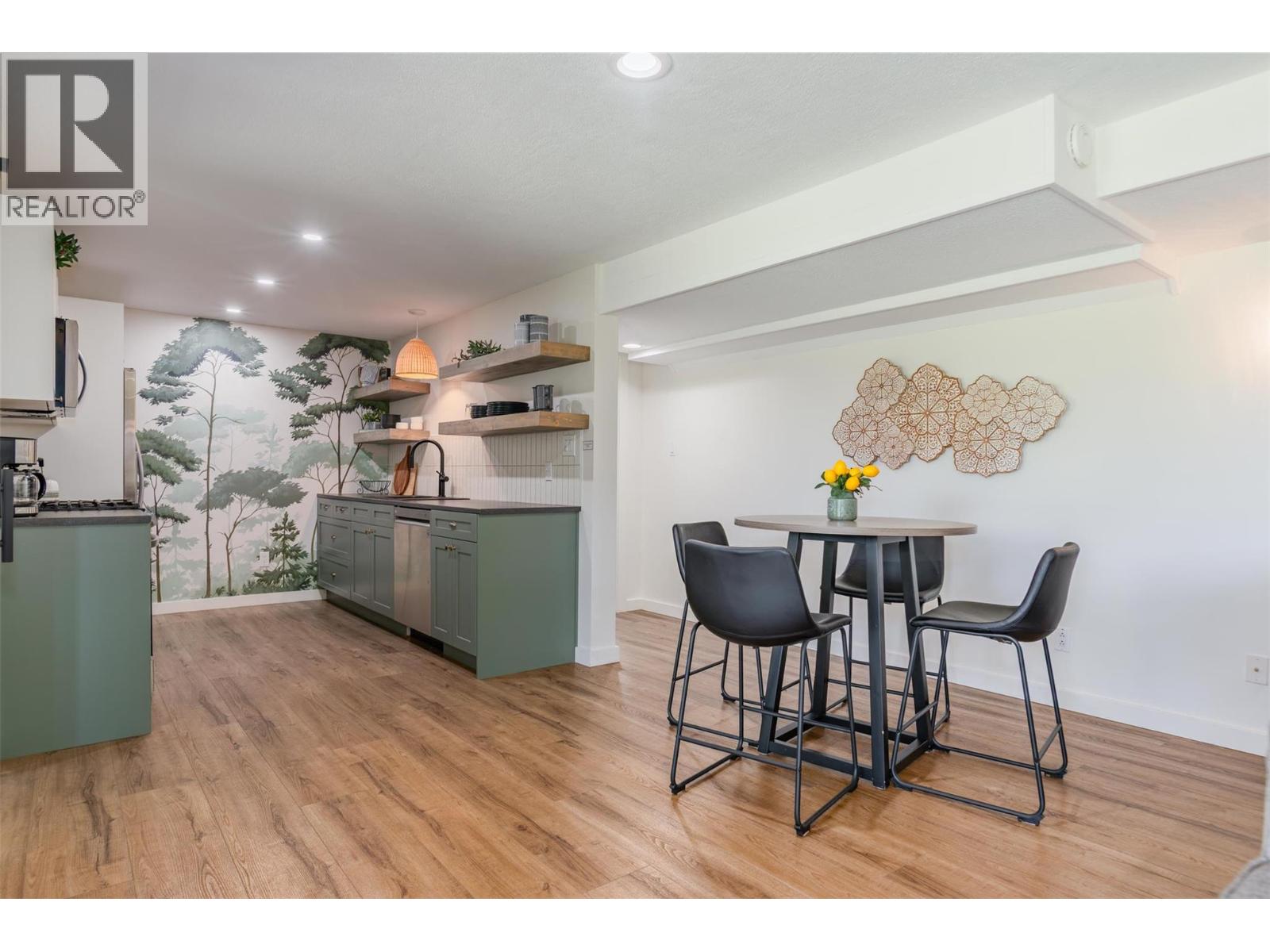 507 15TH AVENUE - 37