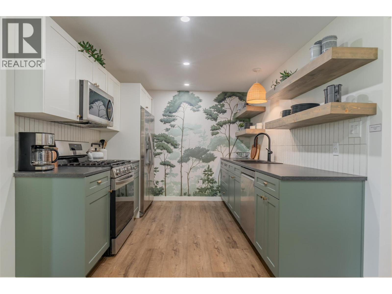 507 15TH AVENUE - 38