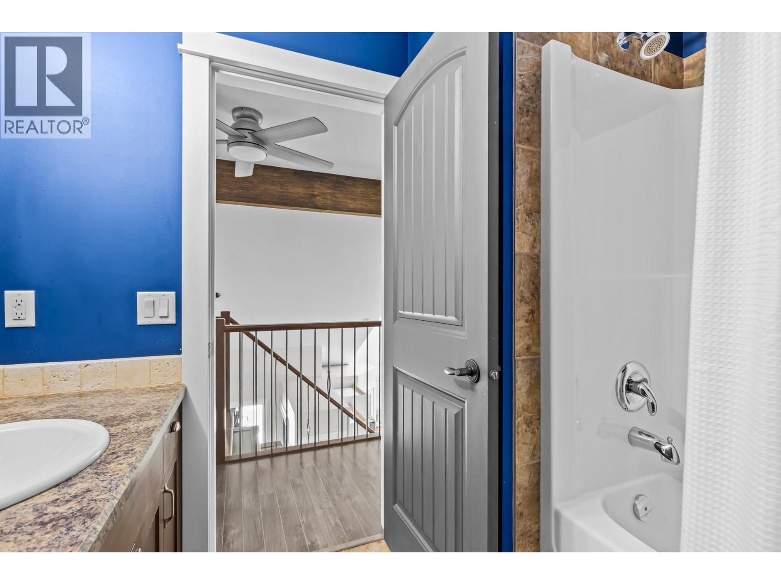 2079 Shelby Crescent, West Kelowna