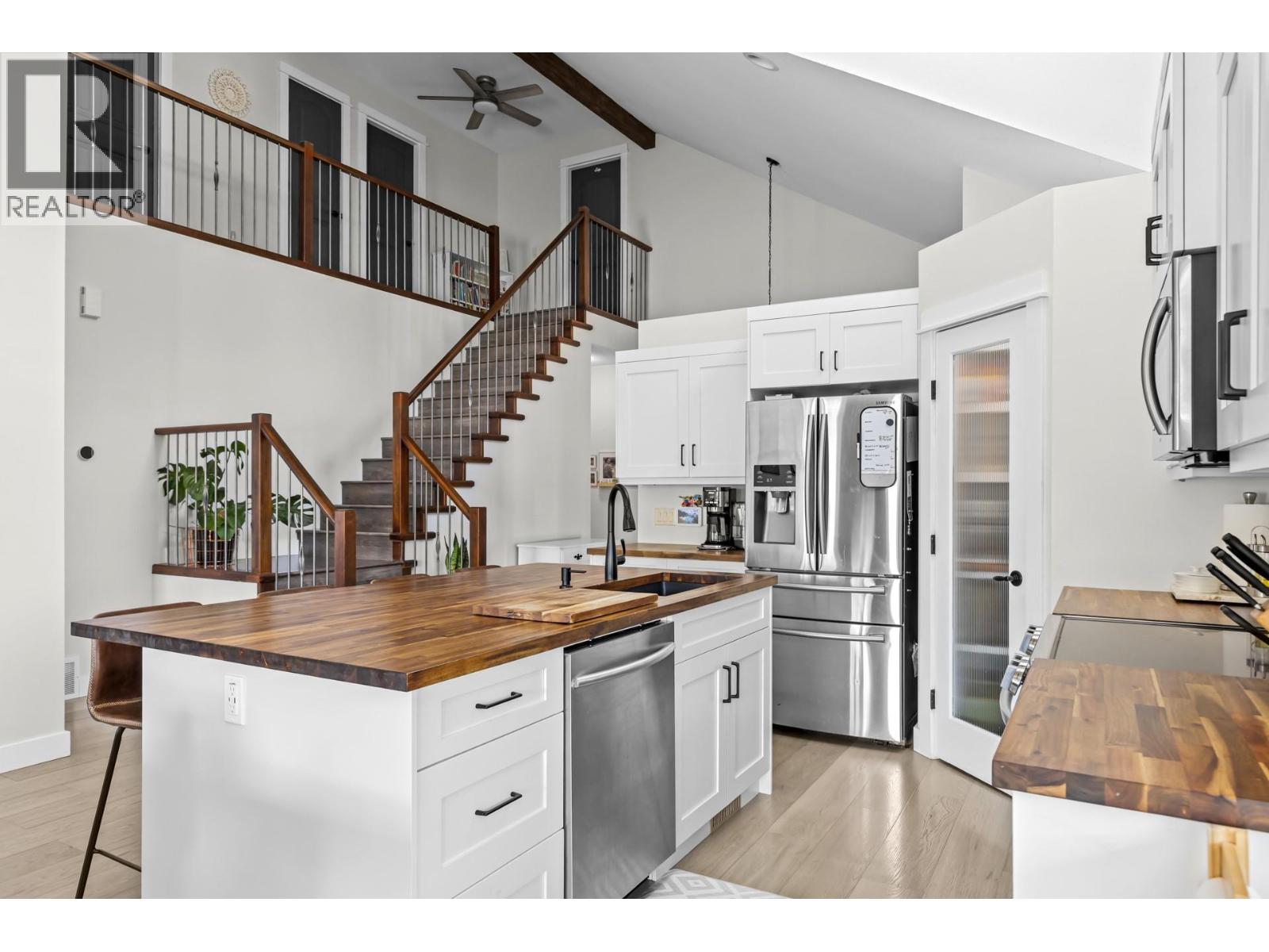 2079 Shelby Crescent, West Kelowna