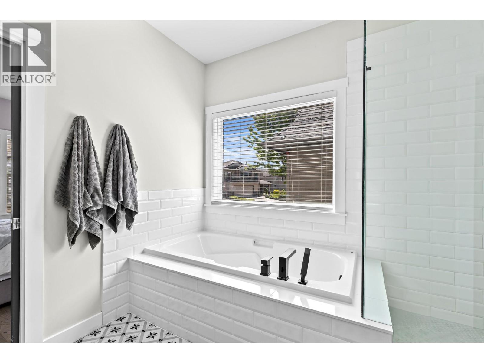 2079 Shelby Crescent, West Kelowna