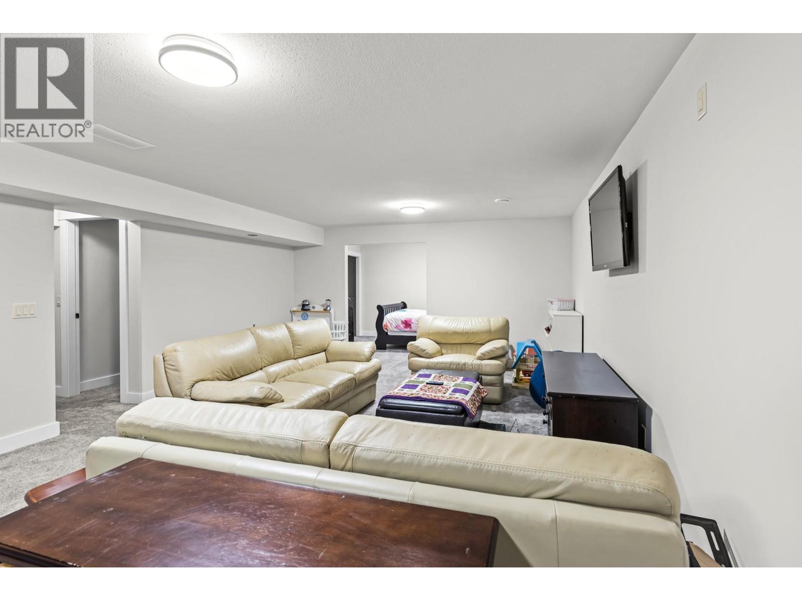 2079 Shelby Crescent, West Kelowna