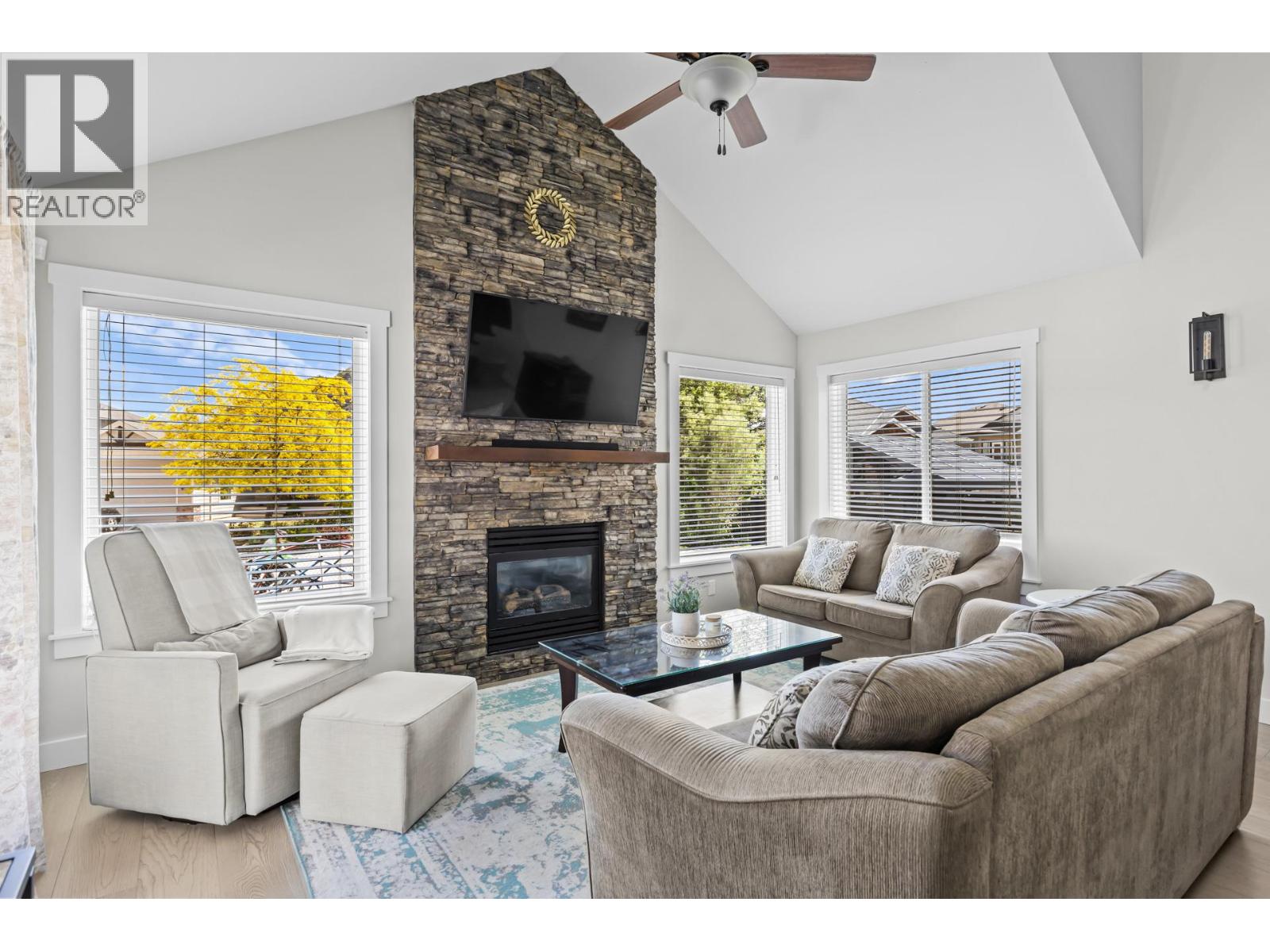 2079 Shelby Crescent, West Kelowna