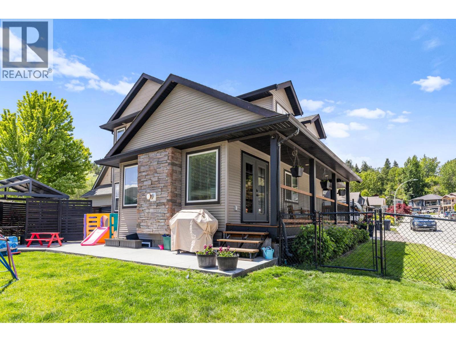 2079 Shelby Crescent, West Kelowna