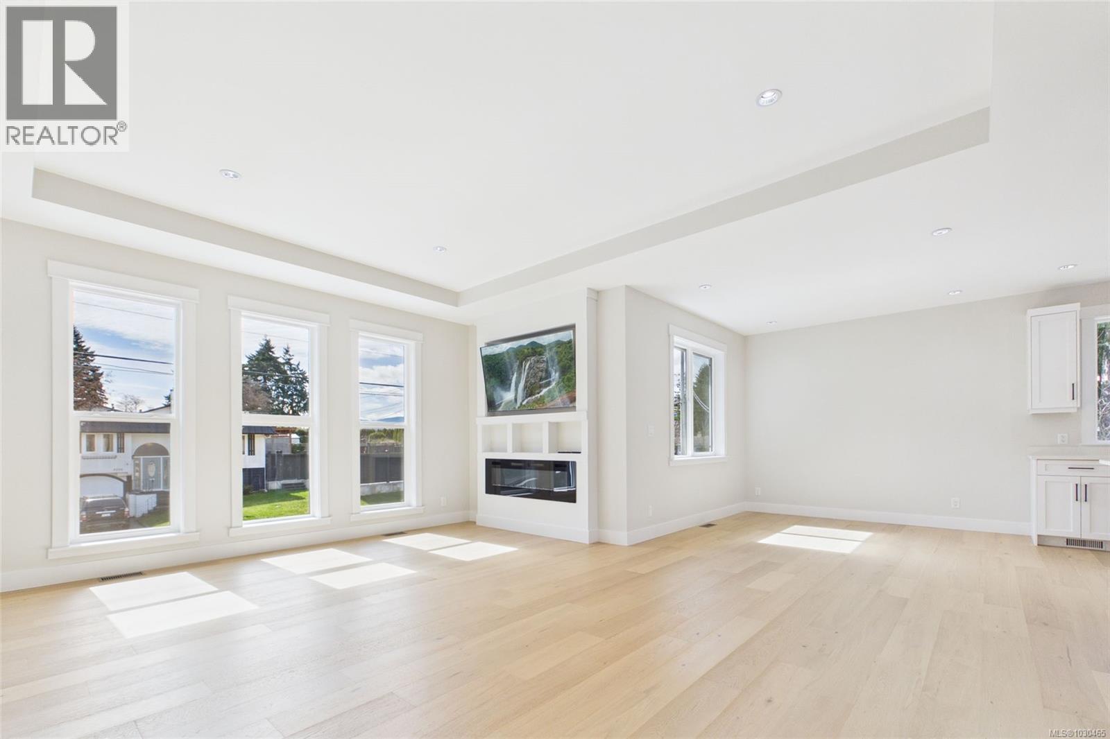 3521 HASLAM LANE - 34