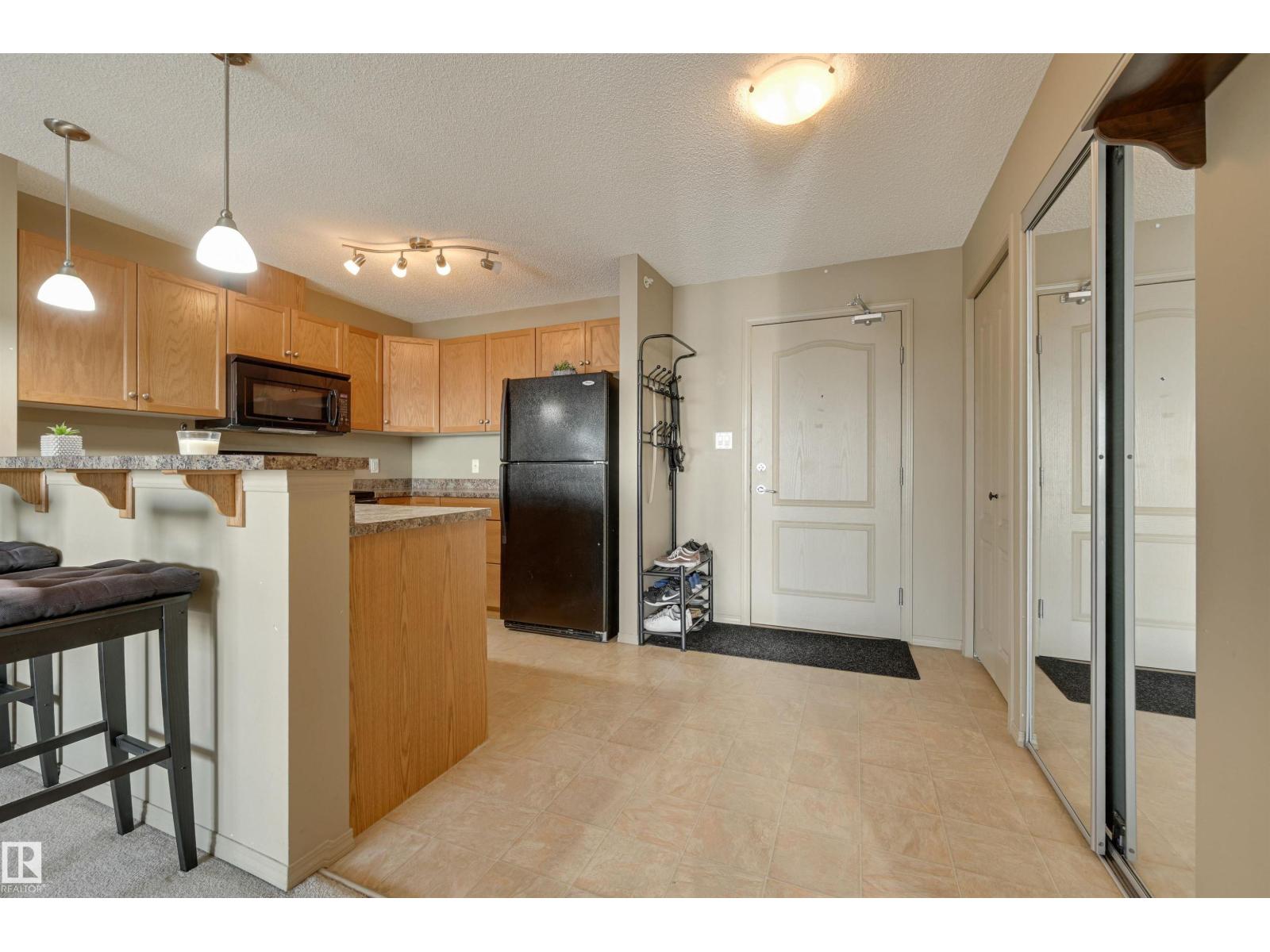 #424 5951 165 AV NW - 3