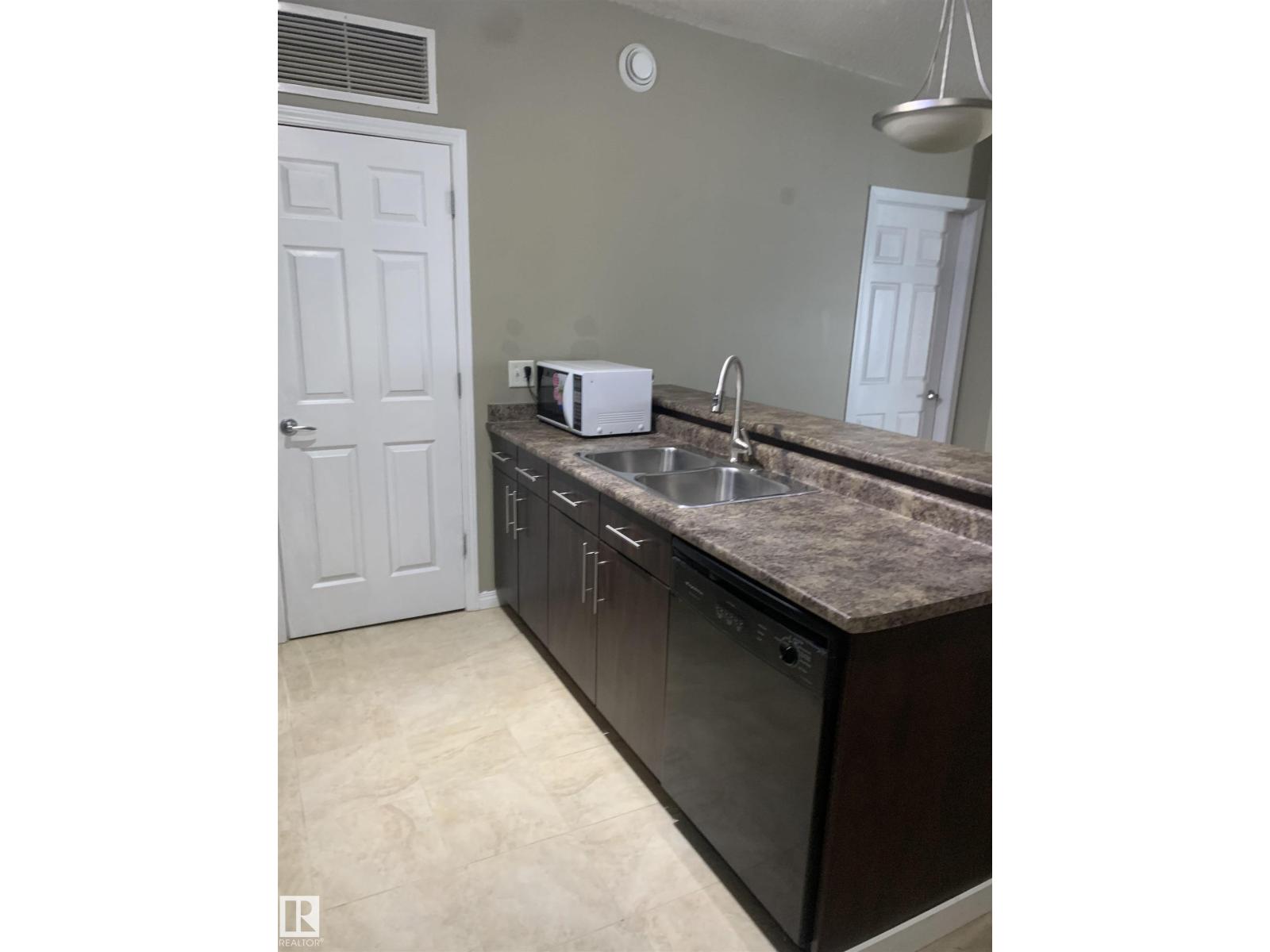 #411 6925 199 ST NW NW, Edmonton