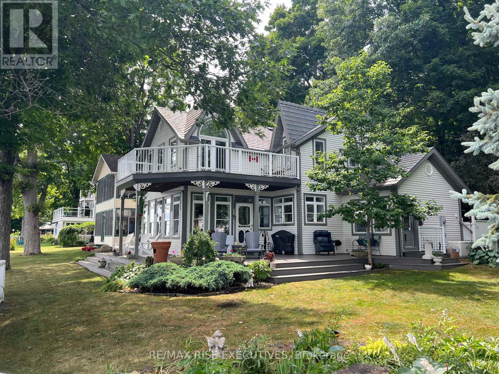 105 FRASER LANE - 1