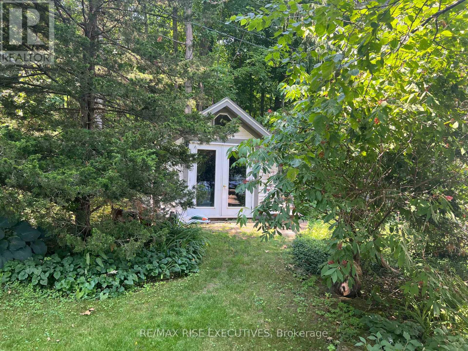 105 FRASER LANE - 21