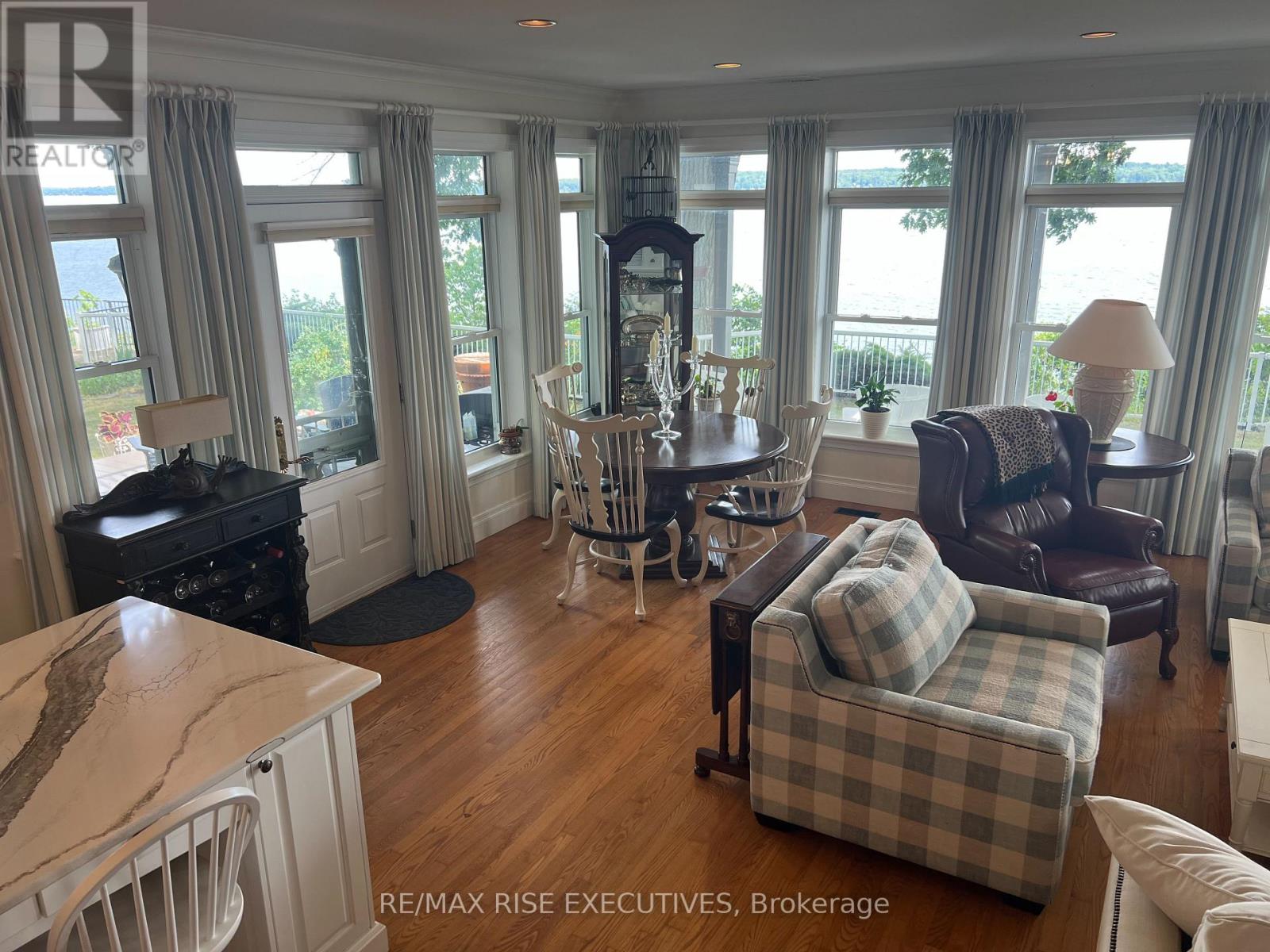105 FRASER LANE - 5