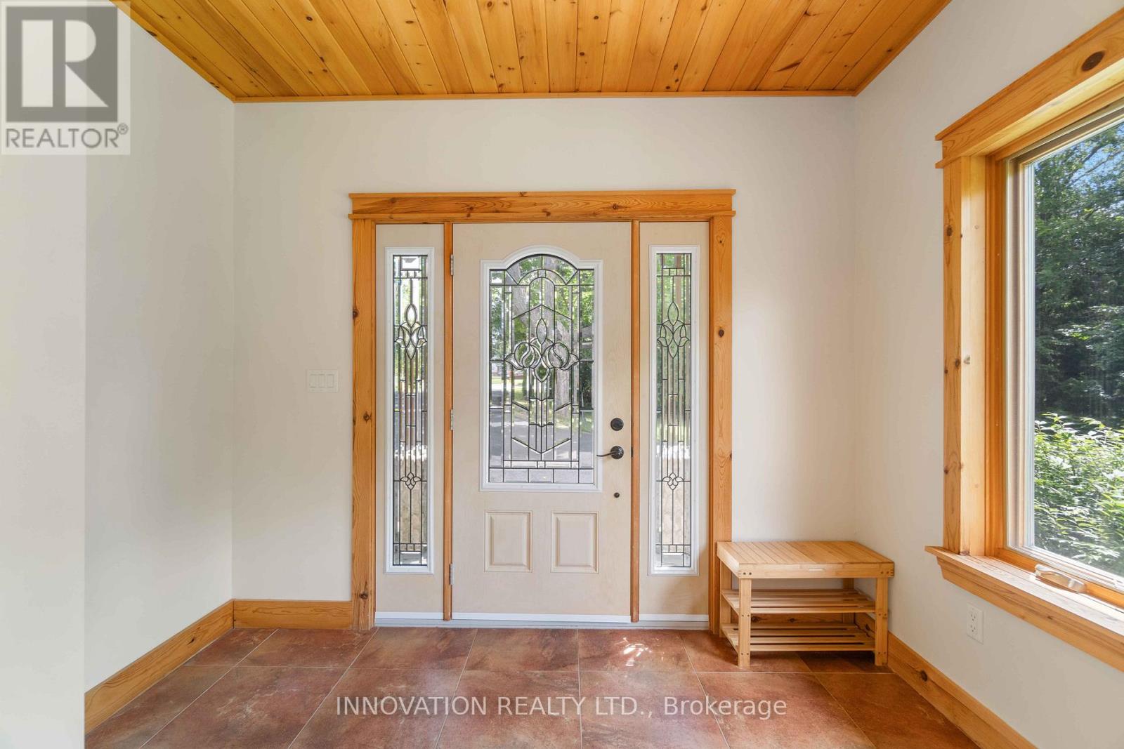 698 MOFFAT STREET - 2