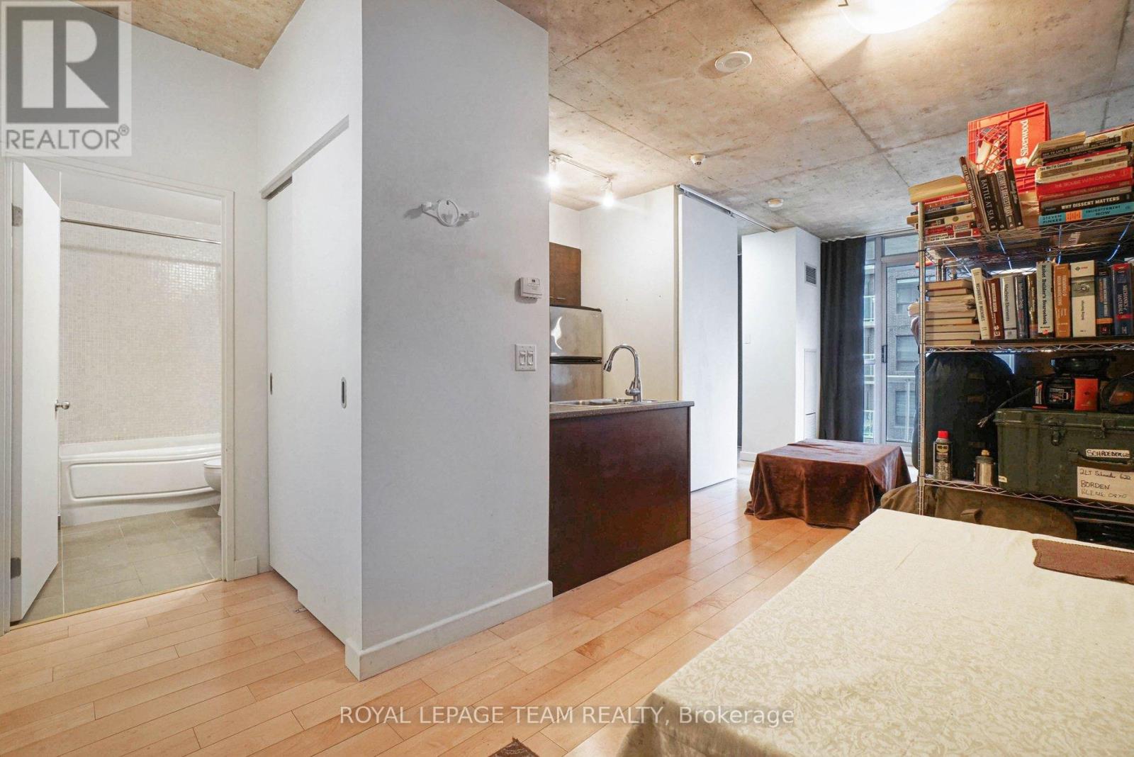 #1005 179 GEORGE STREET - 5