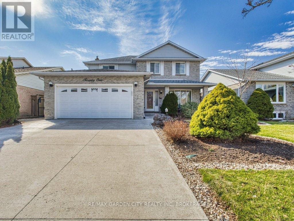 21 BASCARY CRESCENT - 1