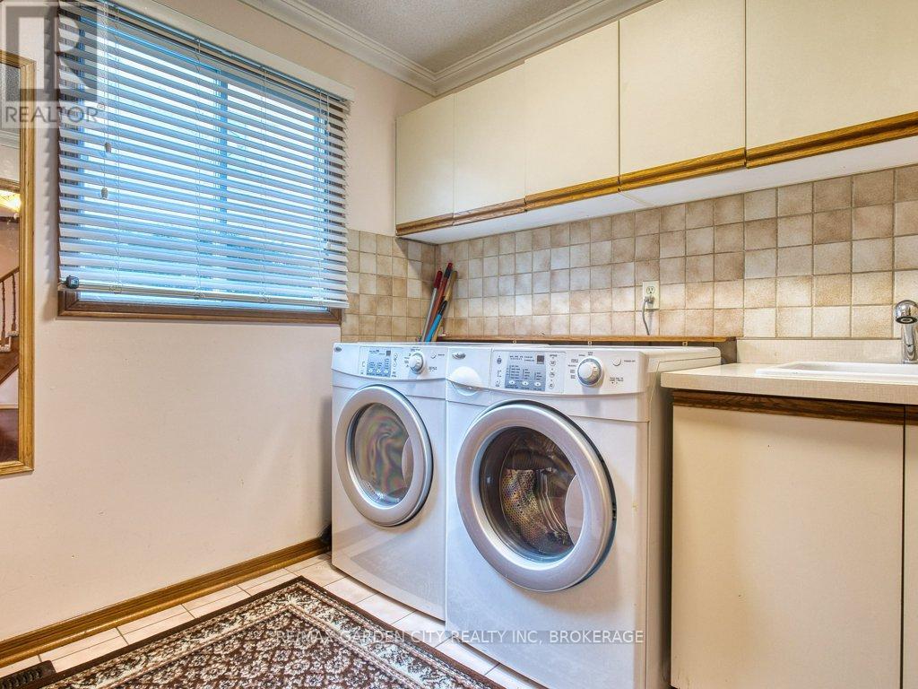 21 BASCARY CRESCENT - 16