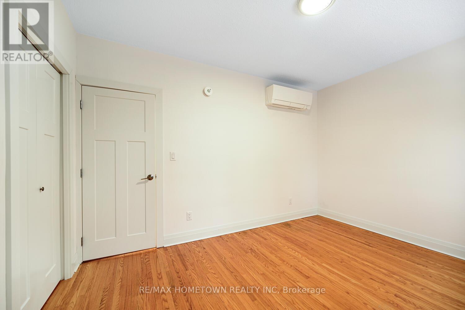 6 MAPLEWOOD CIRCLE - 25