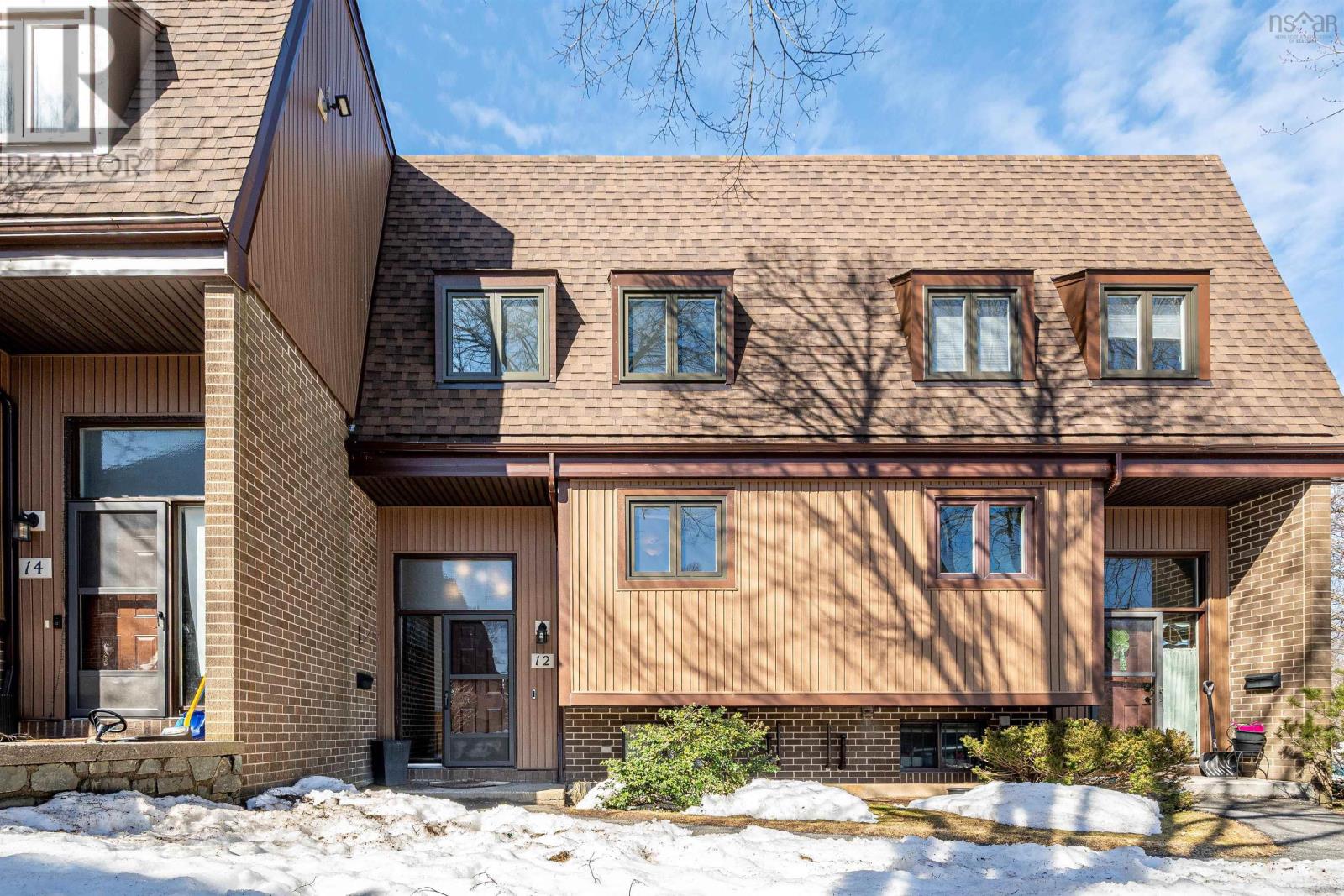 12 Hanover Court - 1